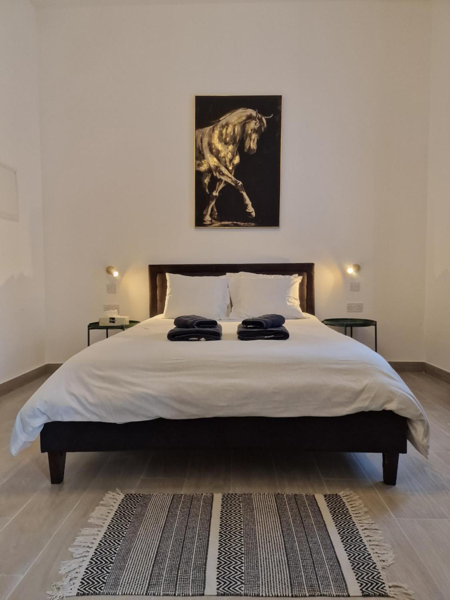Paphos Royal Stay Luxury Homes חדר תמונה